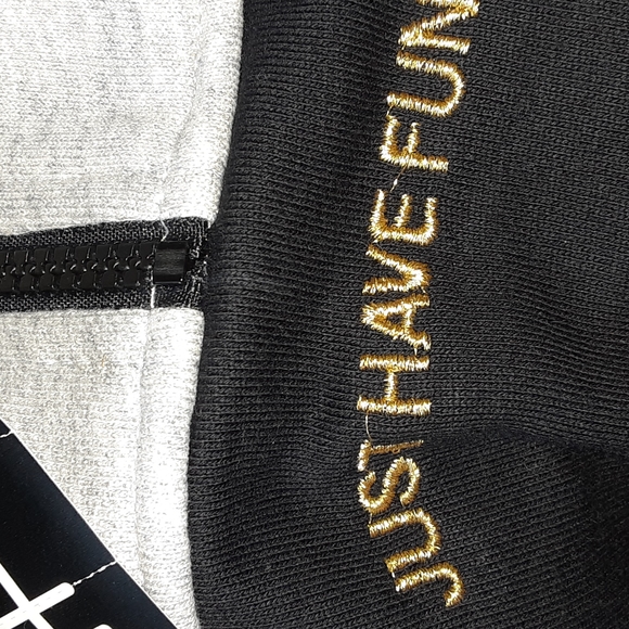 Just Have Fun Boo Johnson skateboard line 1/4 zip sz small sweatshirt unisex - Picture 8 of 8